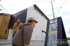 オープンハウス:「敷地を生かした家」二日目1 オープンハウス:「敷地を生かした家」二日目1