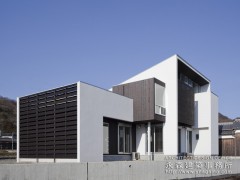 水面を望む家 水面を望む家
