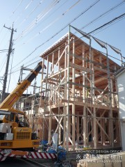 祝上棟! 古材の梁が建物に!3