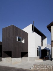 廻りを共有する二世帯住宅1