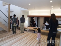 オープンハウス:「敷地の高低差を最大限に生かした家」一日目2