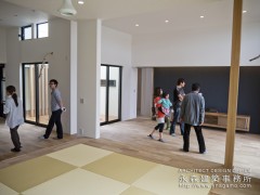 オープンハウス:『広い敷地に建つ平屋建ての家』一日目3