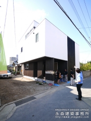 オープンハウス:『狭小敷地に建つ和モダン住宅』一日目1