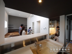 オープンハウス:『狭小敷地に建つ和モダン住宅』二日目4