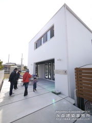 オープンハウス:『ホビールームを中心とした家』一日目1