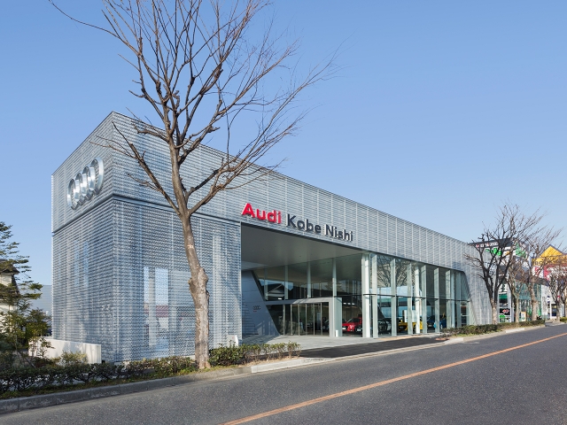 Audi 正規販売店 『Audi神戸西』新規オープン!昼景