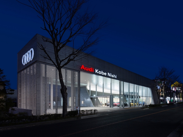 Audi 正規販売店 『Audi神戸西』新規オープン!夕景