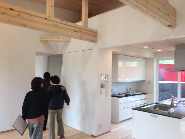 オープンハウス:「桧のかおる省エネ住宅~2人だけの自由な空間~」2