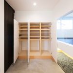 玄関横のシューズボックス2